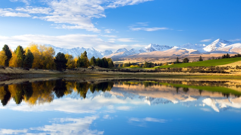 新西兰湖泊山脉秋天风景壁纸